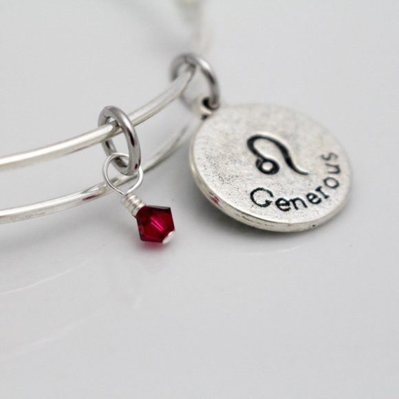 July Leo Adjustable Charm Bangle - Handmade Zodiac Bracelet - Picture 11 of 11